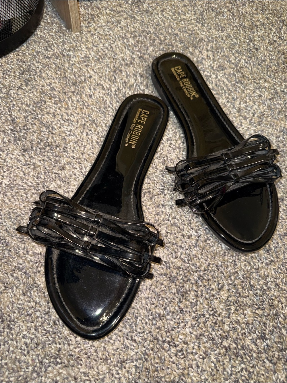 NWOB Cape Robbin Black Patent Braided Strap Slide Sandals